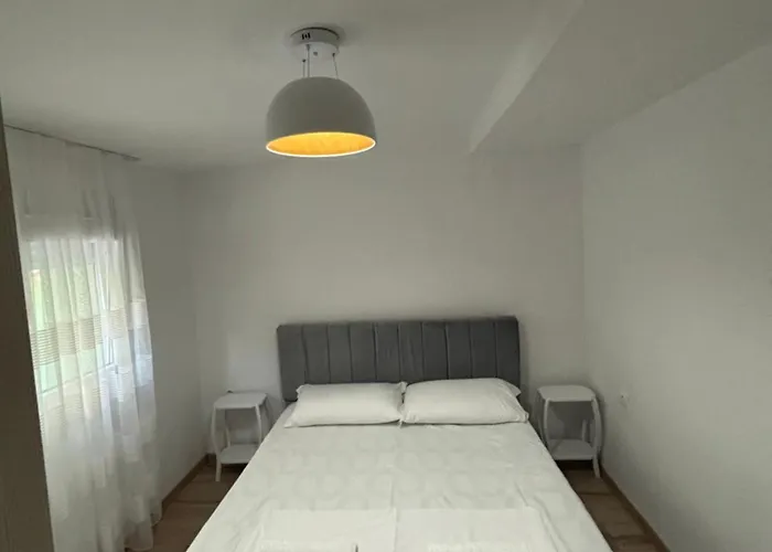 Vacation By Andrea 3* Tirana