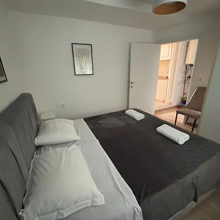 Vacation By Andrea 3* Τίρανα