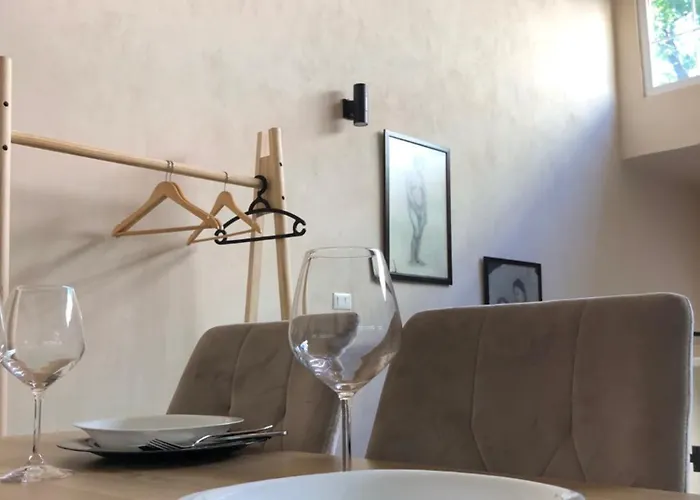 Vacation By Andrea Τίρανα